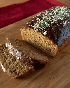 A delicious plate of Cheesecake Factory Brown Bread Recipe